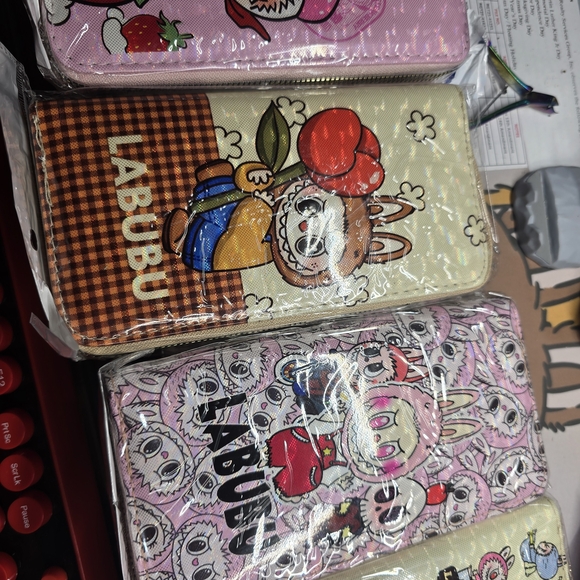 New Labubu Large Wallets - Picture 2 of 3